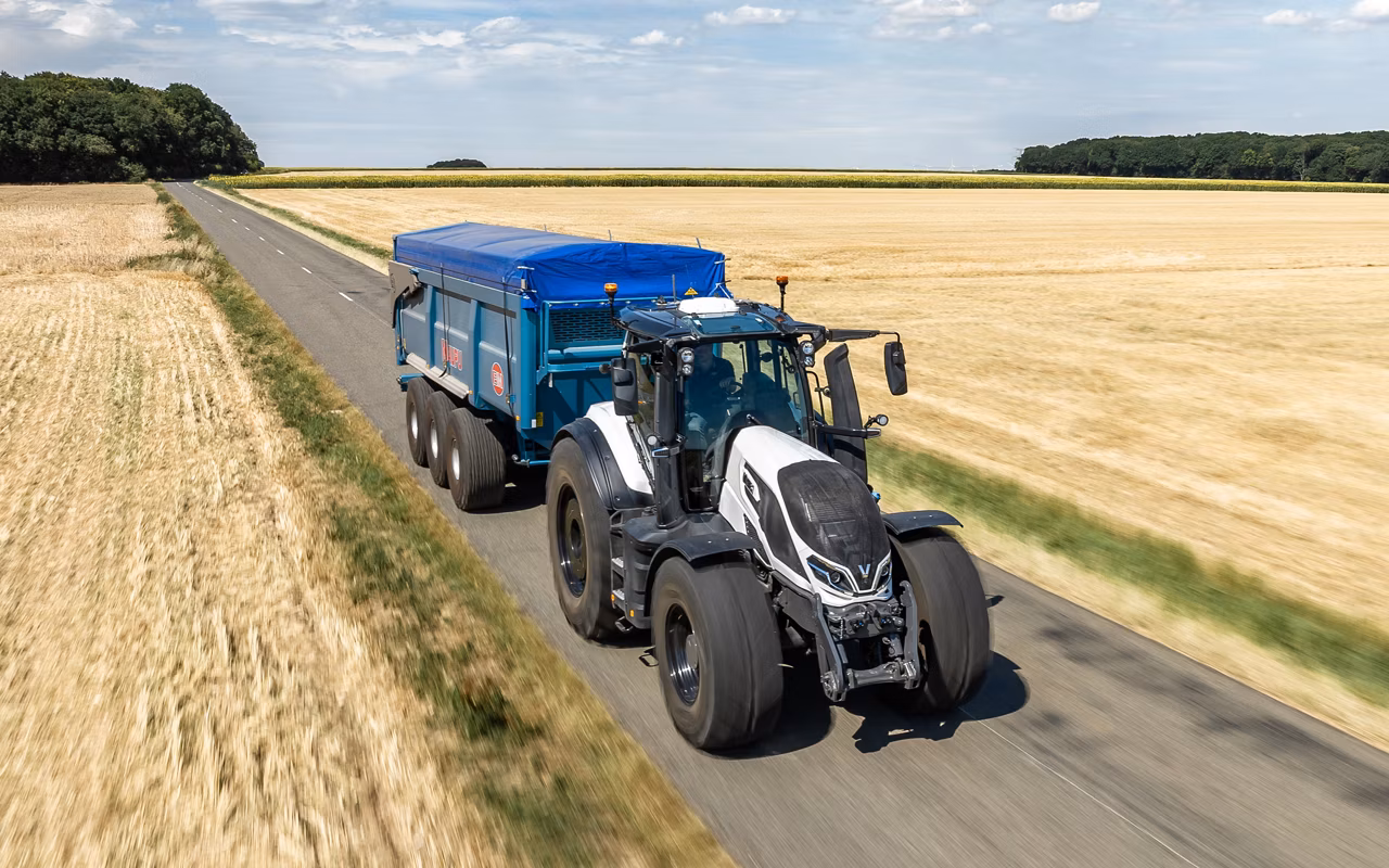 valtra-q-series-efektivní traktor