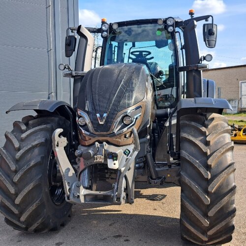 Valtra T255 Versu Bronz - skladové traktory