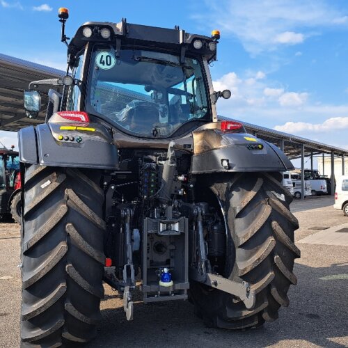 Valtra T255 Versu Bronz - skladové traktory