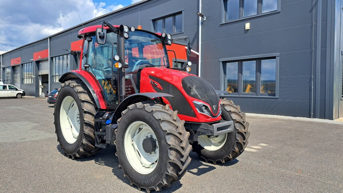 Valtra A115