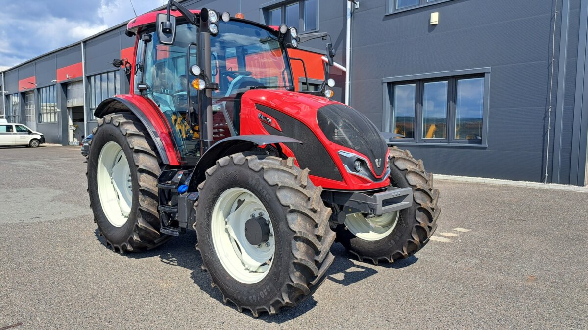 Valtra A115