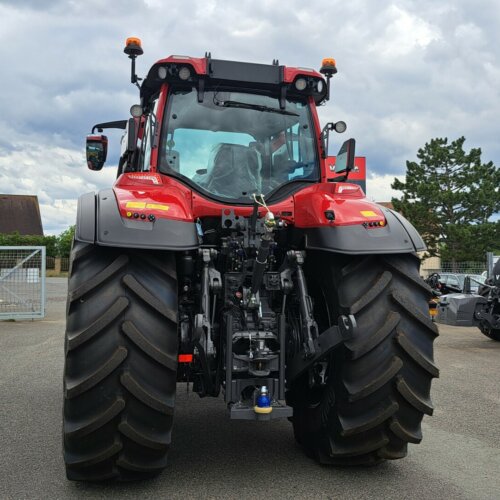 Valtra Q245 Redline