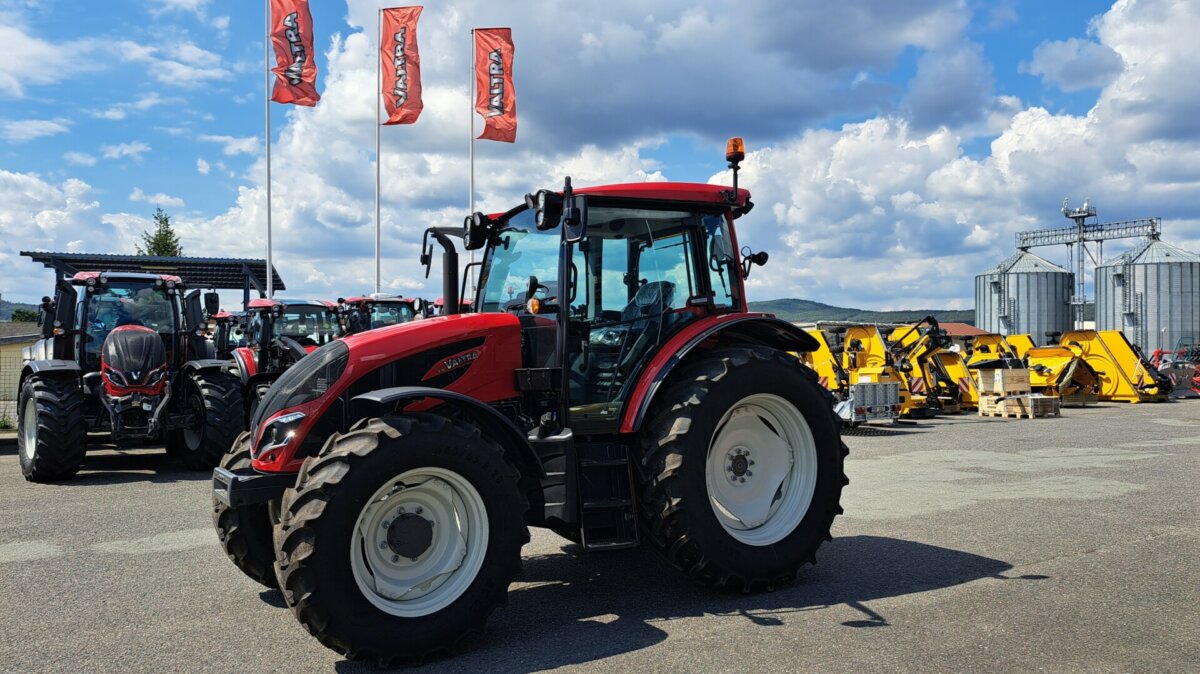 Valtra A115