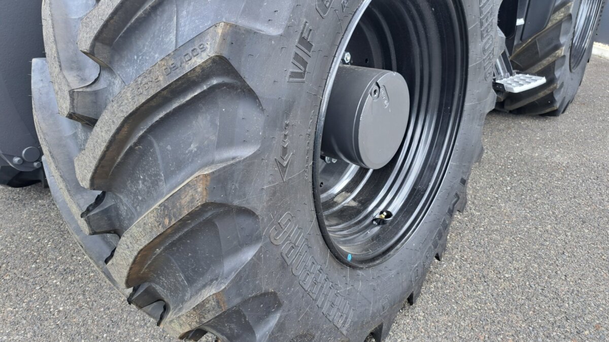 Valtra T255 Versu Turquoise Design