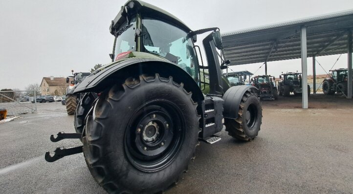 Valtra T155 Active předváděcí