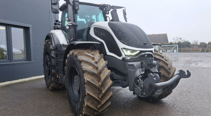 Valtra S416 předváděcí