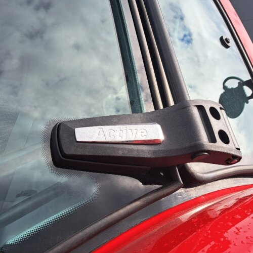 Valtra N155 Active s nakladačem předváděcí