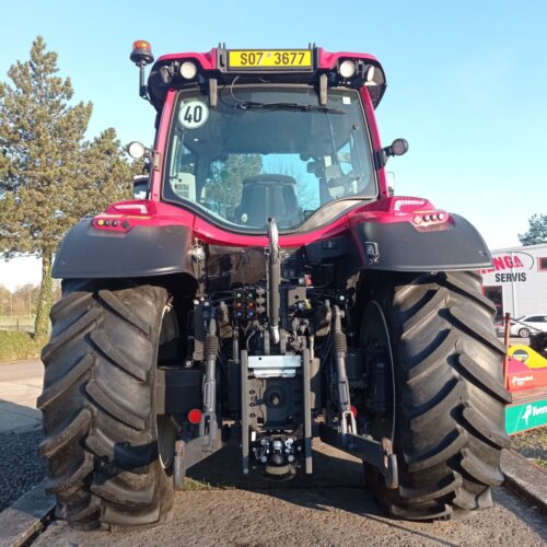 traktor Valtra N155 Active předváděcí