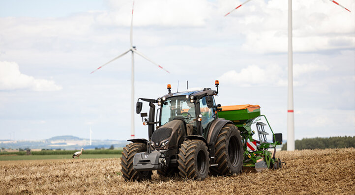 Regenerativní zemědělství a zdraví půdy s traktory Valtra