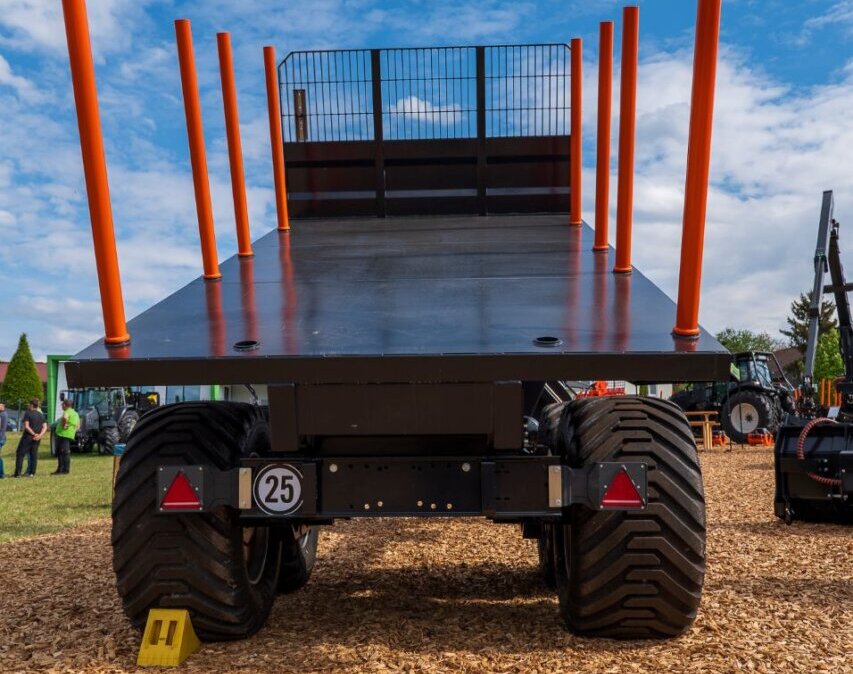 BMF14T2 platform tipper